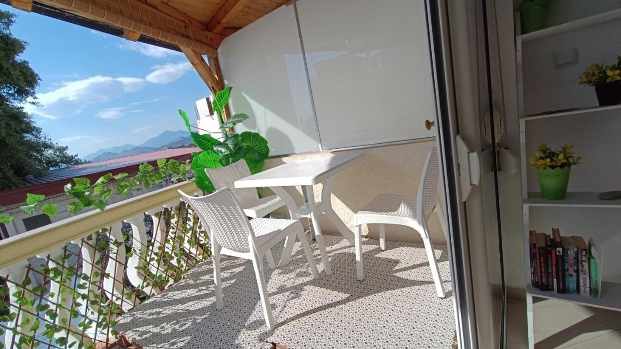 Beach Apartment With Beach Chairs N.1 Utjeha Exterior photo